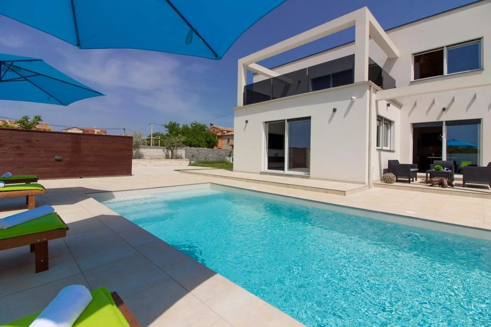 Ferienhaus Mit Privatpool Fuer 8 Personen Ca 220 Qm In Sisan, Istrien Suedkueste Von Istrien Holiday home Sisan
