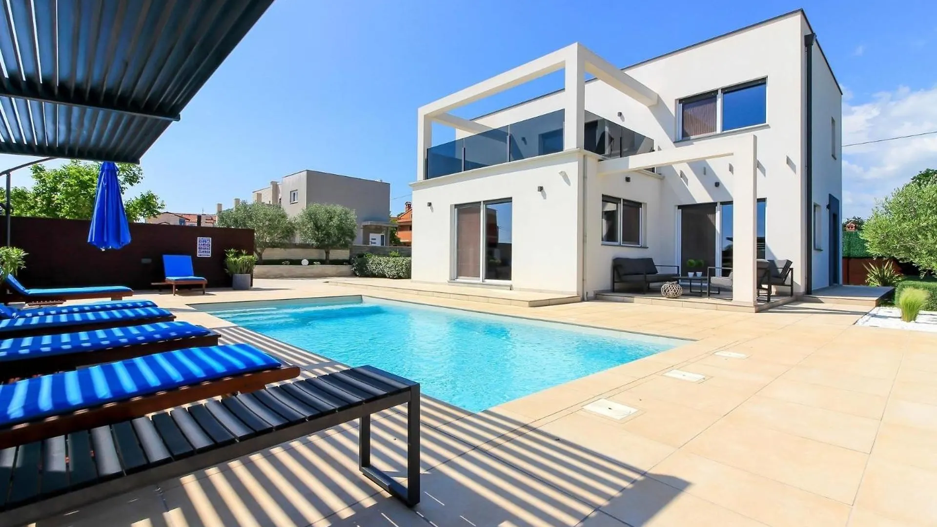 Ferienhaus Mit Privatpool Fuer 8 Personen Ca 220 Qm In Sisan, Istrien Suedkueste Von Istrien 0*, Sisan
