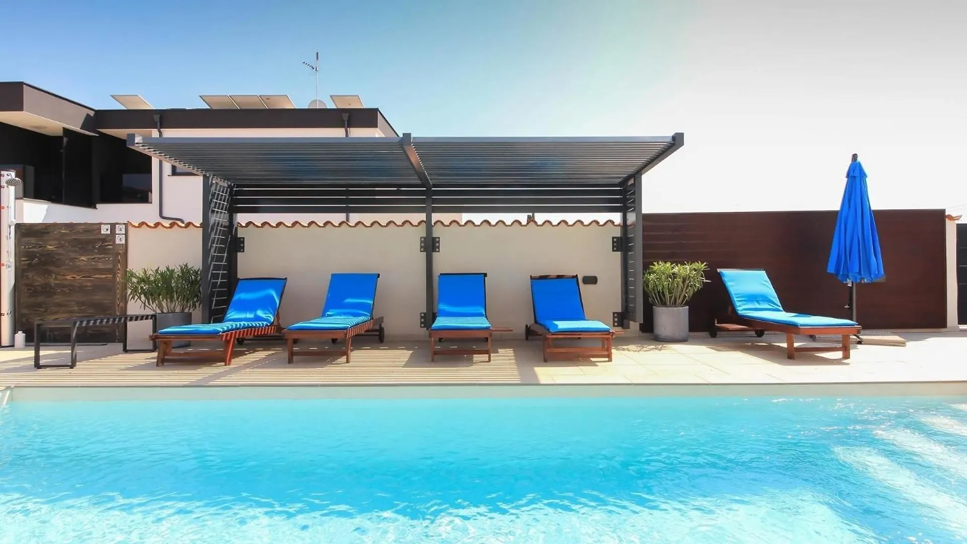 Ferienhaus Mit Privatpool Fuer 8 Personen Ca 220 Qm In Sisan, Istrien Suedkueste Von Istrien Holiday home